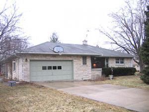 14301 W Sun Valley, New Berlin, WI 53151