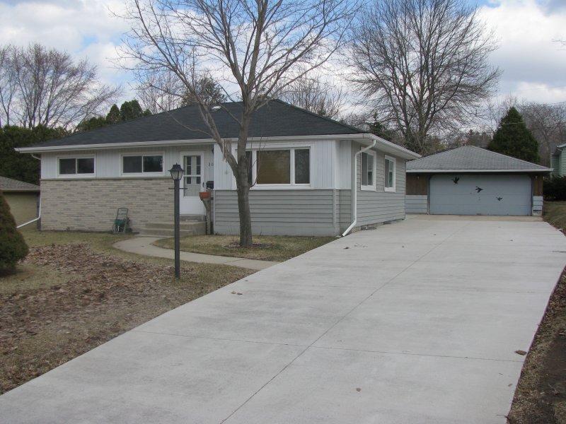 2019 Parkfield, West Bend, WI 53090