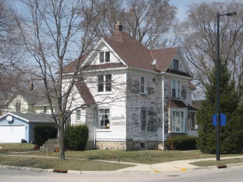 112 E Rockwell St., Elkhorn, WI 53121