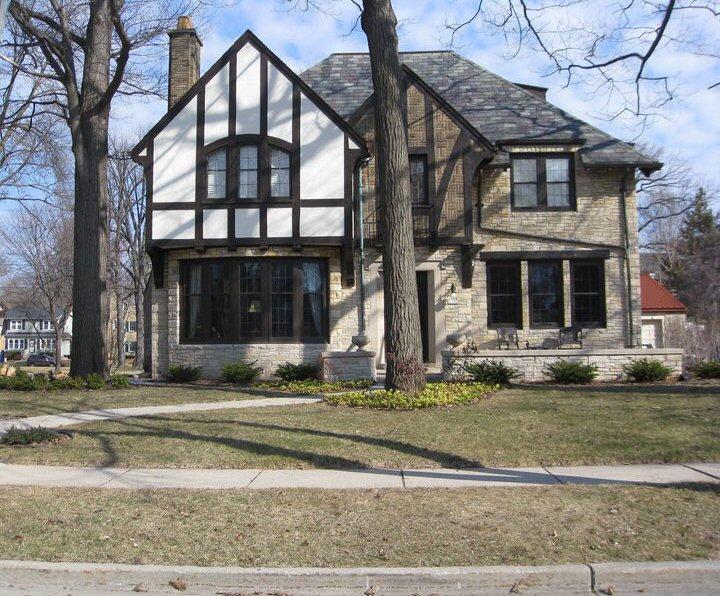 1100 E Lexington Blvd, Whitefish Bay, WI 53217