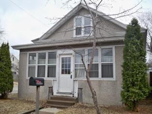 1003 S 6th St., La Crosse, WI 54601