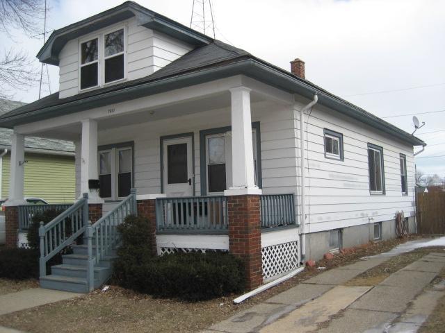 2607 Charles St., Racine, WI 53402