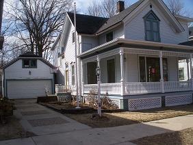 419 10th St., Racine, WI 53403