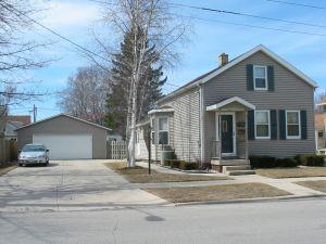 1308 S.8th, Manitowoc, WI 54220