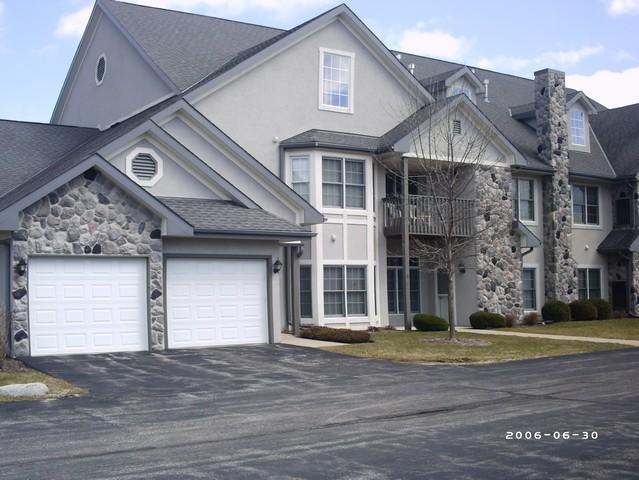 N30W23049 Pineview Cr #4, Pewaukee, WI 53072