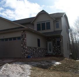 201 Nordic Ln., Slinger, WI 53086