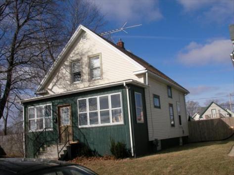 1728 Holmes Ave., Racine, WI 53405