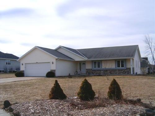 1133 Nordic Ln., Slinger, WI 53086