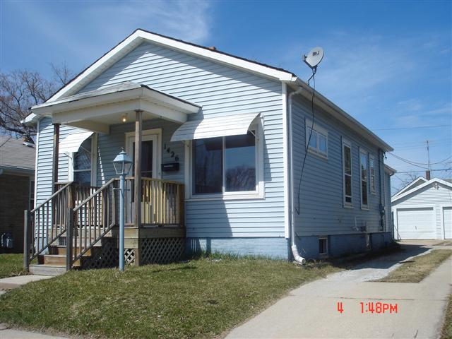 1426 William St, Racine, WI 53402