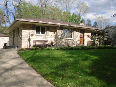 1317 Garfield Ave., Waukesha, WI 53186