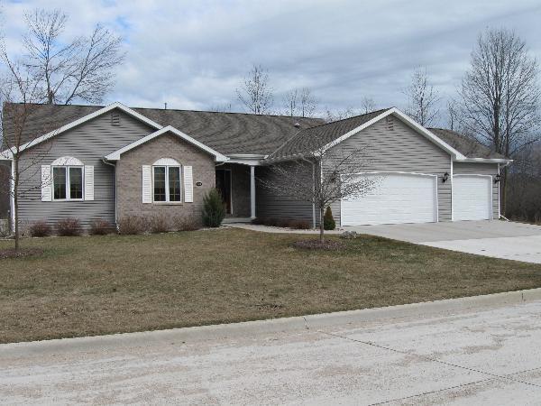 2601 Knuell St., Manitowoc, WI 54220