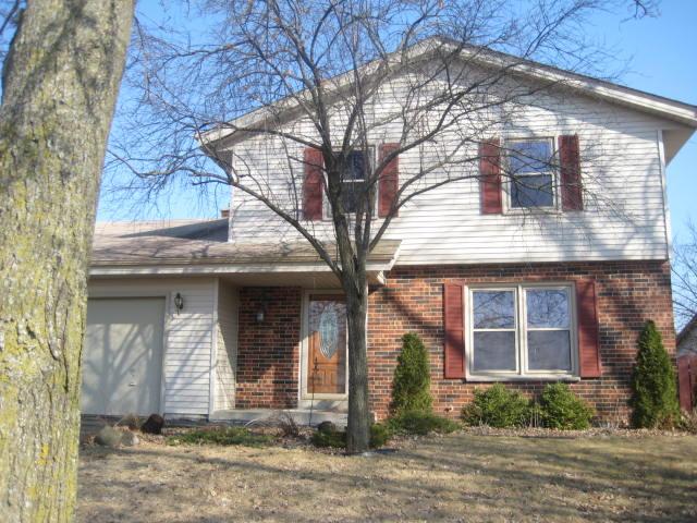 1809 Fox River, Waukesha, WI 53189