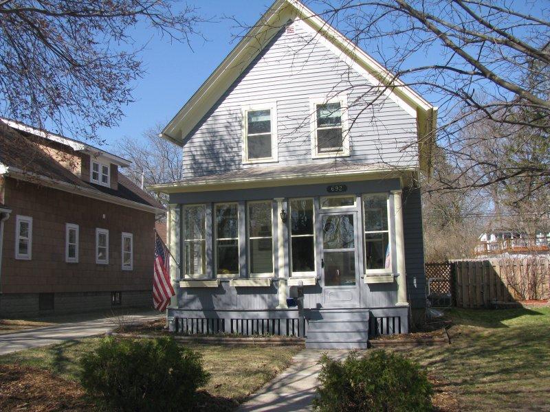 692 S 7th Ave., West Bend, WI 53095