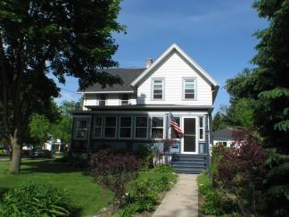 636 Silver Lake St., Oconomowoc, WI 53066