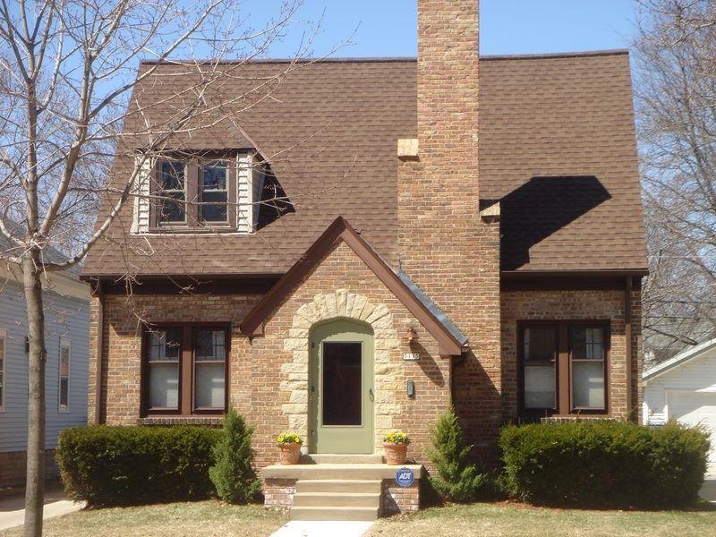 5115 N Berkeley Blvd, Whitefish Bay, WI 53217