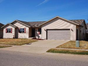 911 Deerfield, Holmen, WI 54636
