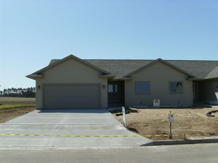 1114 Huntington, Holmen, WI 54636