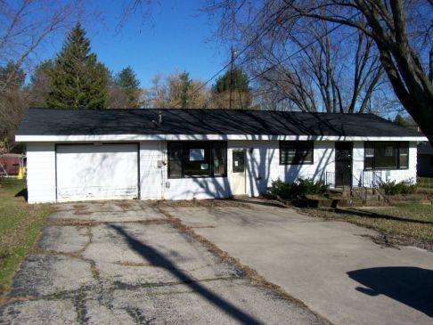 N3388 Queen Rd., Geneva, WI 53147