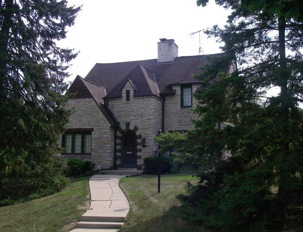 10335 W Woodward Ave., Wauwatosa, WI 53222