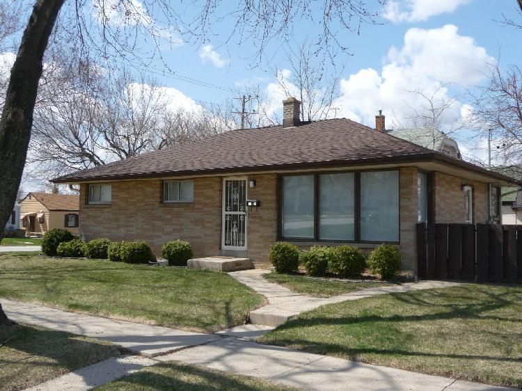 2204 14th Ave., South Milwaukee, WI 53172