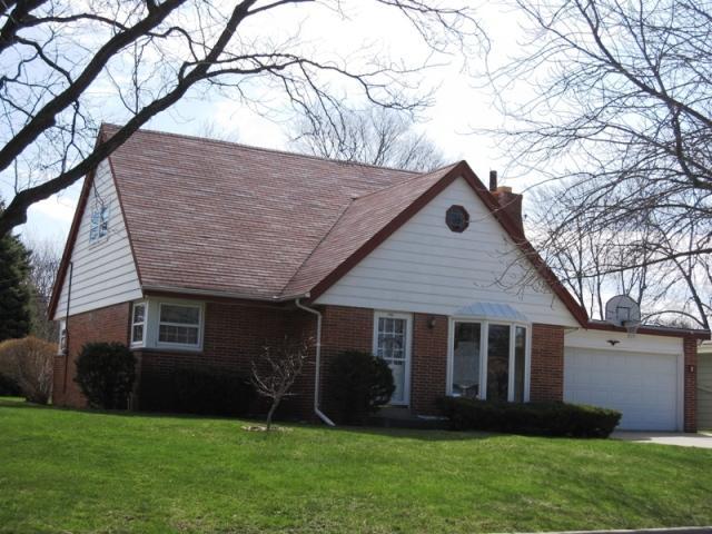 1105 N Illinois St, Racine, WI 53405