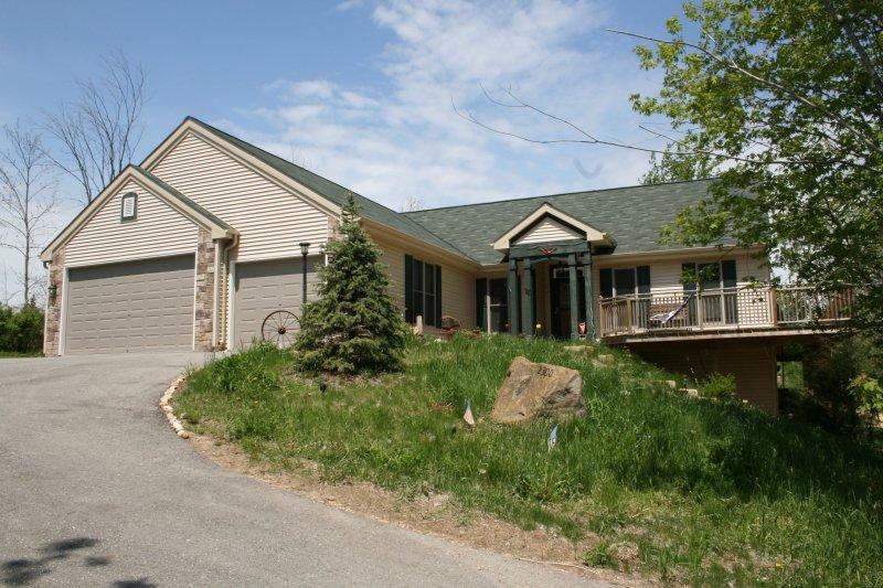 2300 Sherman Rd, Slinger, WI 53086