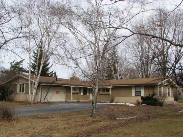 6900 N Bethmaur Ln., Glendale, WI 53209