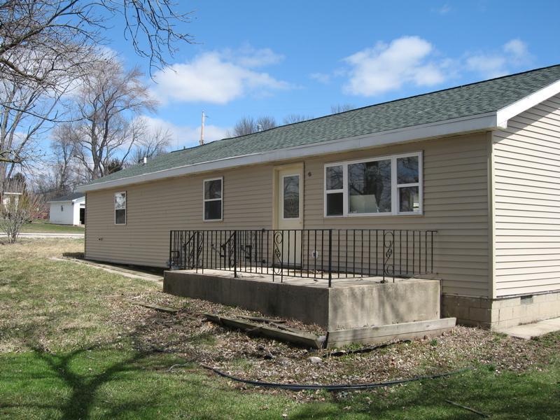 6511 247th Ave, Paddock Lake, WI 53168