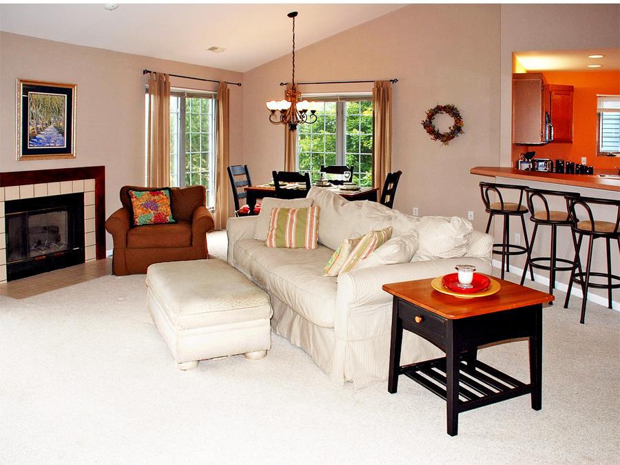 1056 Lakeland Way #9-59, Geneva, WI 53147