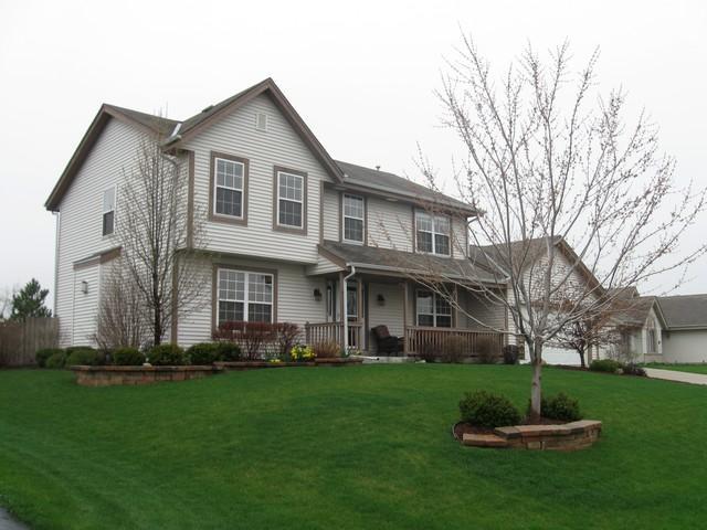 2438 W Heaven View Ln., Oak Creek, WI 53154