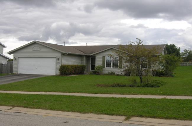 2925 Autumn Ln, East Troy, WI 53120