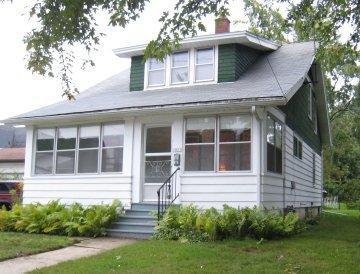 1021 Cedar St., West Bend, WI 53095