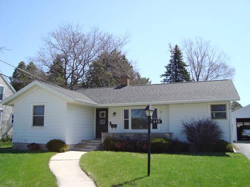 605 Sunset Dr., Plymouth, WI 53073