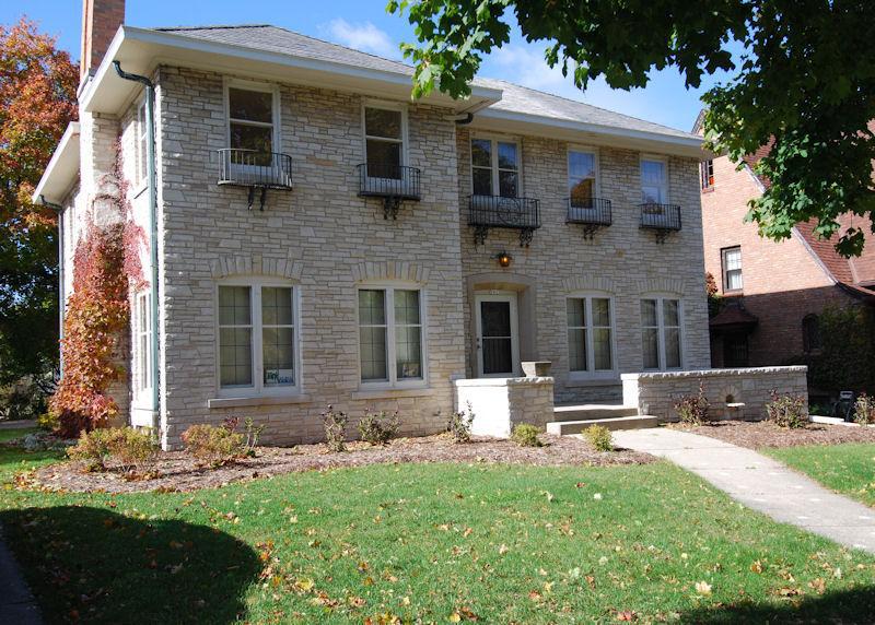 2825 S 43rd St., Milwaukee, WI 53219