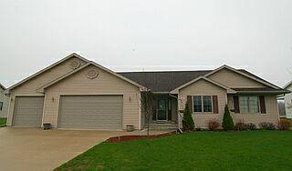 901 River Bluff Dr., Manitowoc, WI 54220