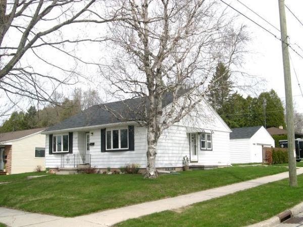 1602 Green St., Manitowoc, WI 54220