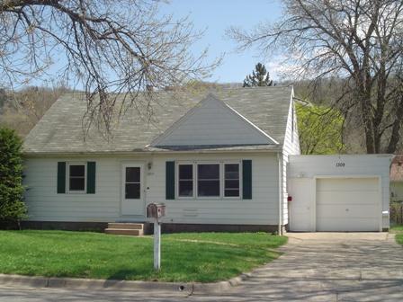 1309 S 29th St., La Crosse, WI 54601