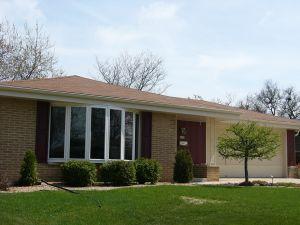 5144 Maplewood Dr., Greendale, WI 53129