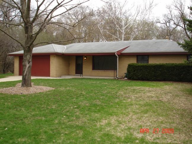 6040 N Apple Blossom Ln., Glendale, WI 53217