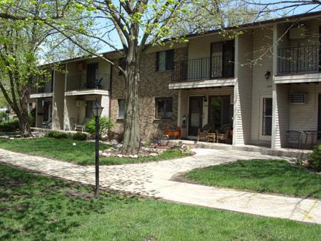 1730 S Carriage Ln., New Berlin, WI 53151