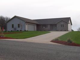 N6805 Freier Rd, Onalaska, WI 54636