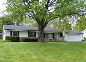 5425 S Oakridge Dr., New Berlin, WI 53146