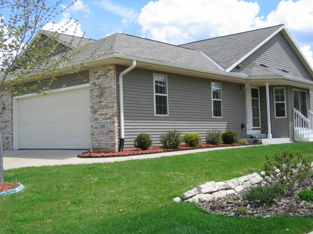 2703 Sandra Ln. #ln, Waukesha, WI 53188