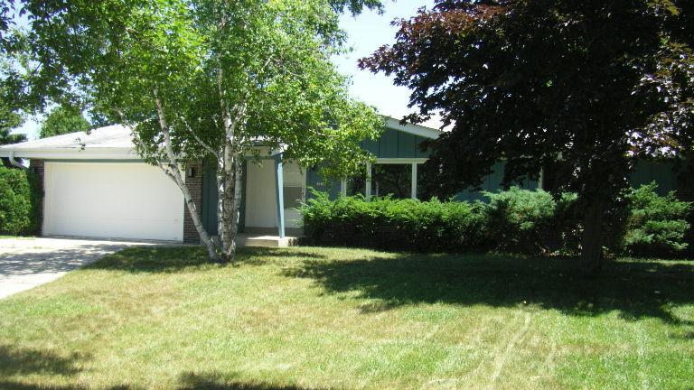 10160 Scepter Cir., Franklin, WI 53132