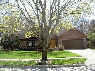 845 Indian Bluff Dr., Manitowoc, WI 54220