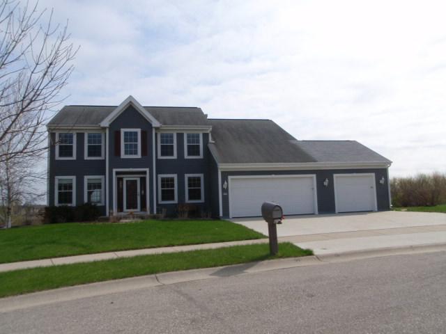 941 Garfield Ct., Hartford, WI 53027