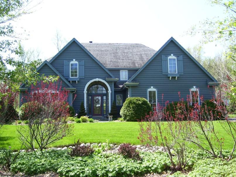 N93W25287 Bittersweet Dr, Lisbon, WI 53089