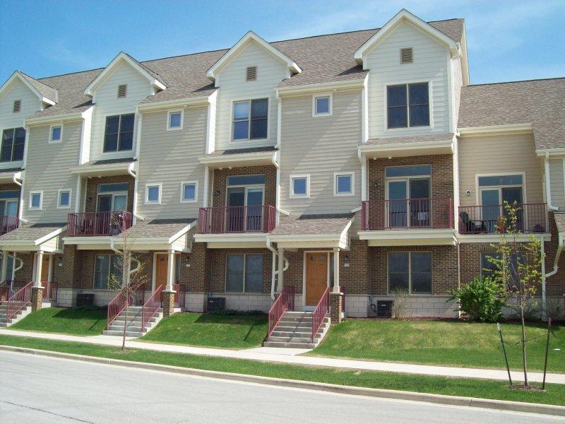 549 Rivershores Dr., West Bend, WI 53090