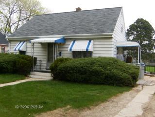 4644 W Montrose, Milwaukee, WI 53219