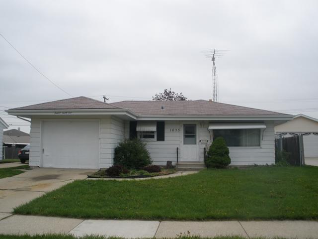 1635 Echo Ln., Racine, WI 53406